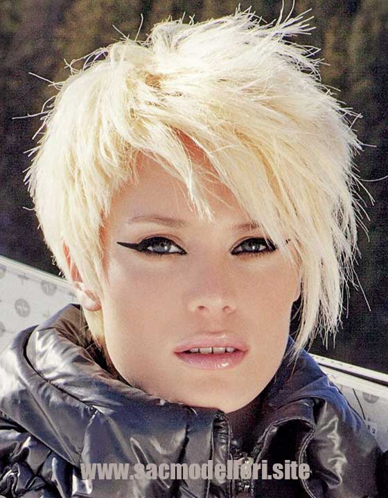 Pixie Asimetrik Kısa Saç Modeli